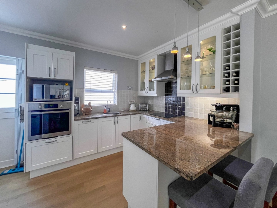 3 Bedroom Property for Sale in Hemel en Aarde Estate Western Cape